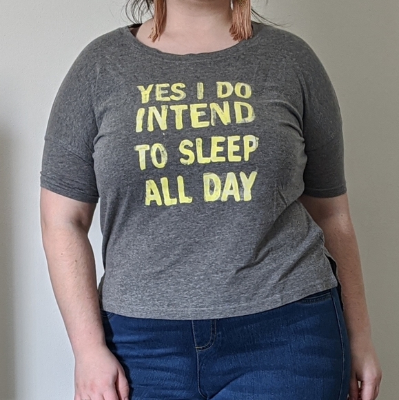 Comfy Graphic Tee - Picture 1 of 5